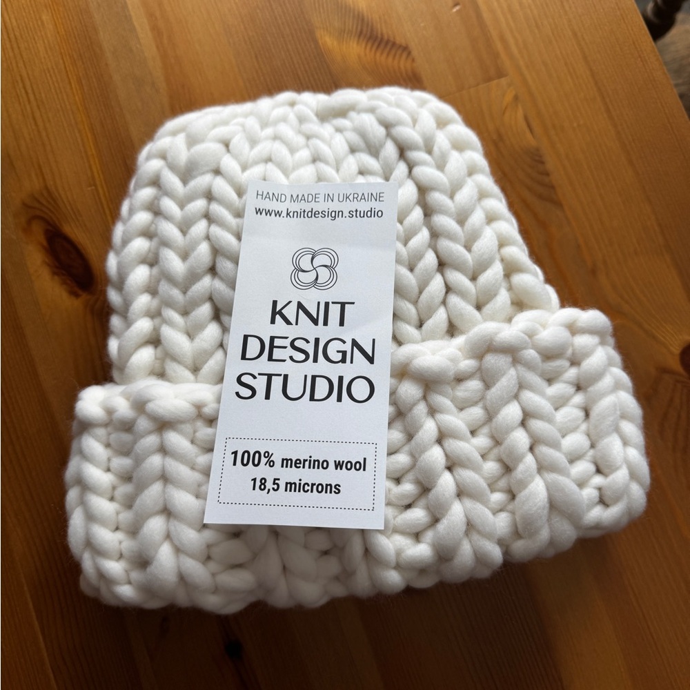 Knit Design Studio White Merino Wool Beanie